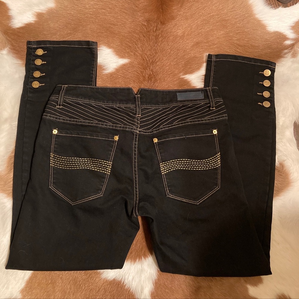 Tribal DeNime Catherine Crop/Capris Jeans